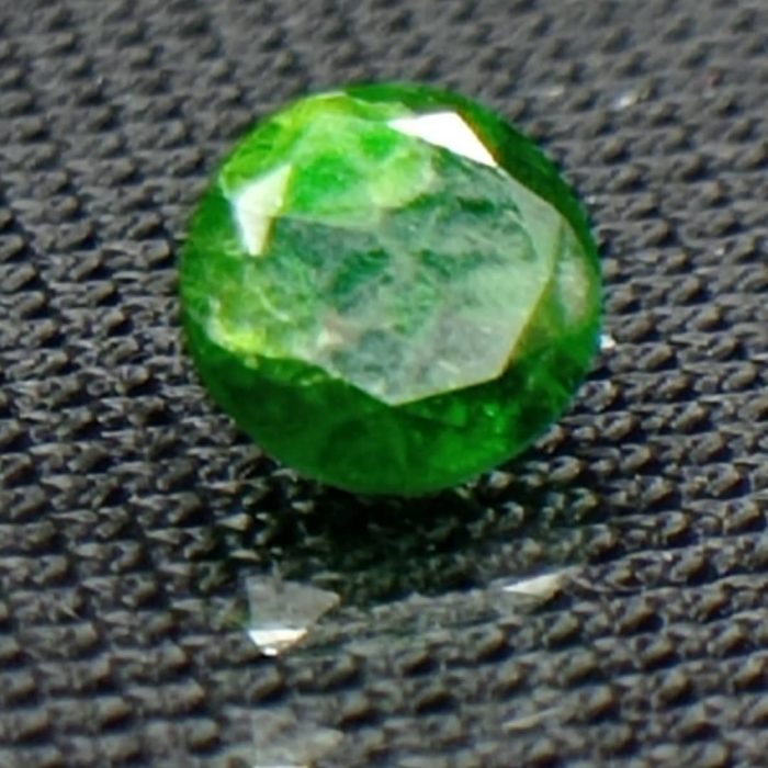 جواهر دمانتوئید d18