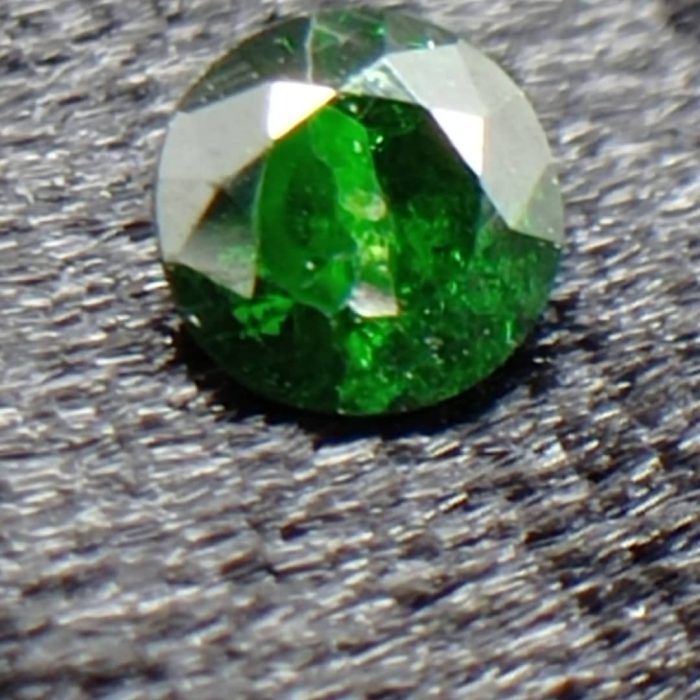 جواهر دمانتوئید D23