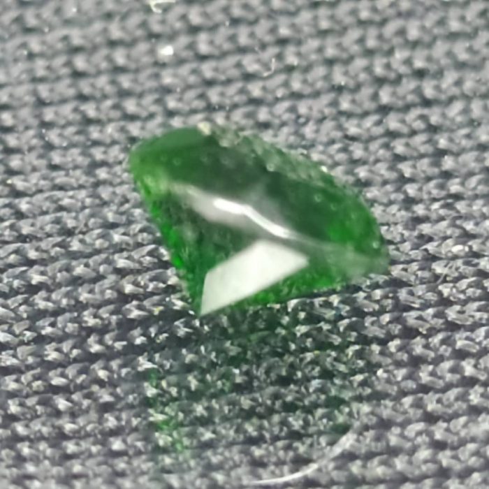 جواهر دمانتوئید D5
