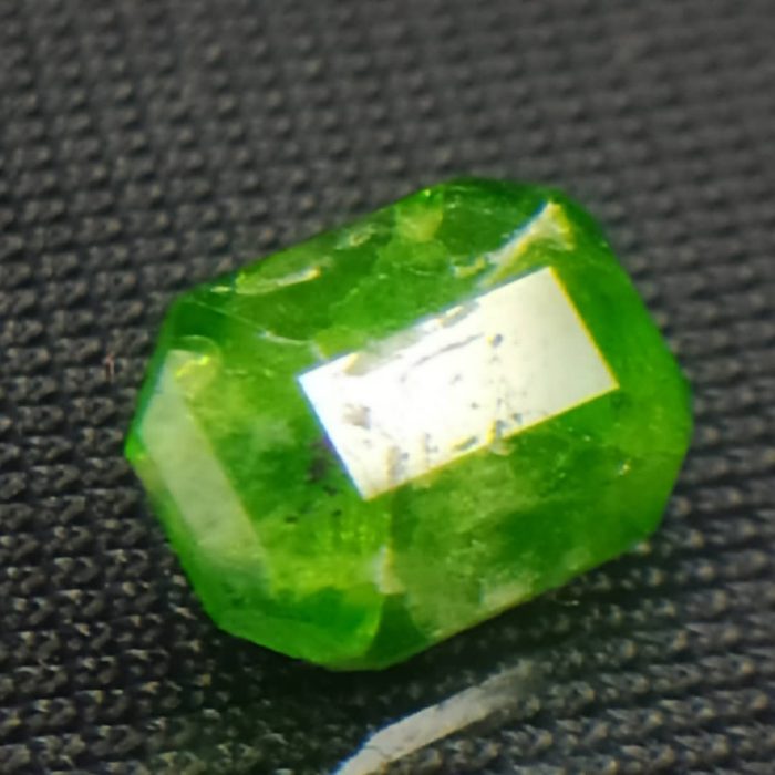 جواهر دمانتوئید D8