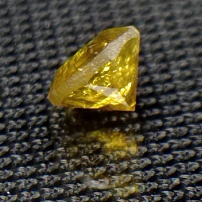 جواهر دمانتوئید D102