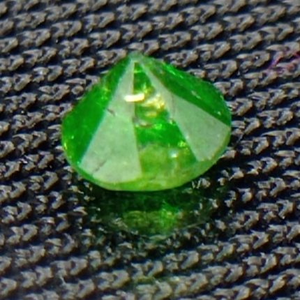 جواهر دمانتوئید D103