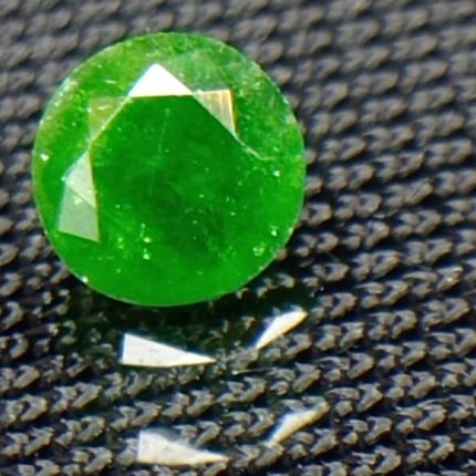 جواهر دمانتوئید D104