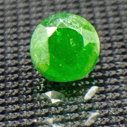 جواهر دمانتوئید D106