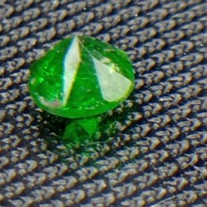 جواهر دمانتوئید D107