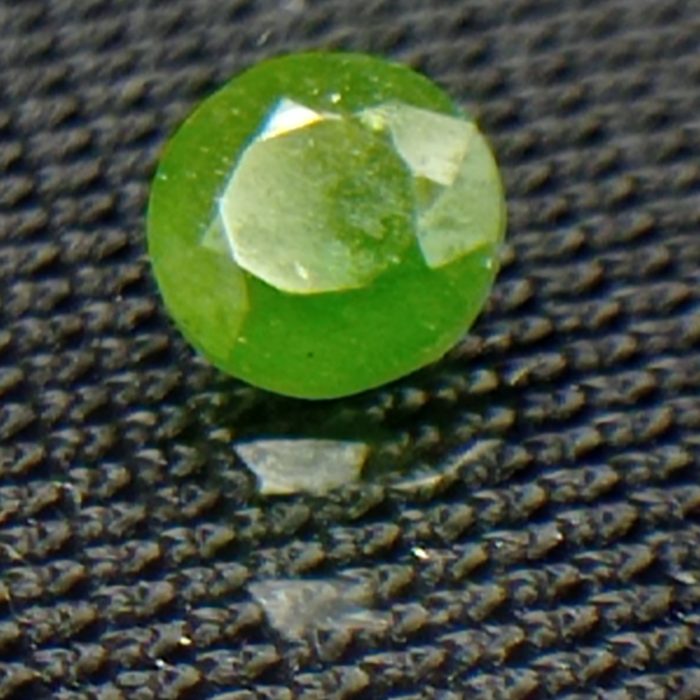 جواهر دمانتوئید D108