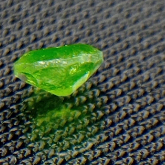 جواهر دمانتوئید D109