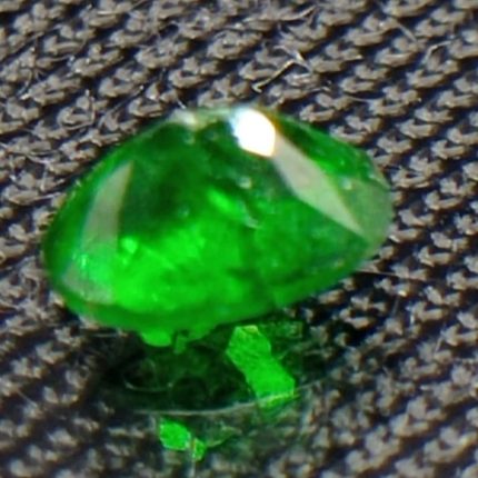 جواهر دمانتوئید D151