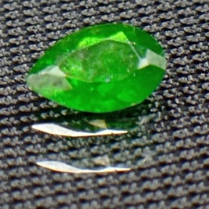 جواهر دمانتوئید D137