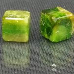 جفت تاس جواهر دمانتوئید D197