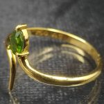 انگشتر طلای دست ساز مزین به جواهر دمانتوئید Z2