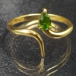 انگشتر طلای دست ساز مزین به جواهر دمانتوئید Z2